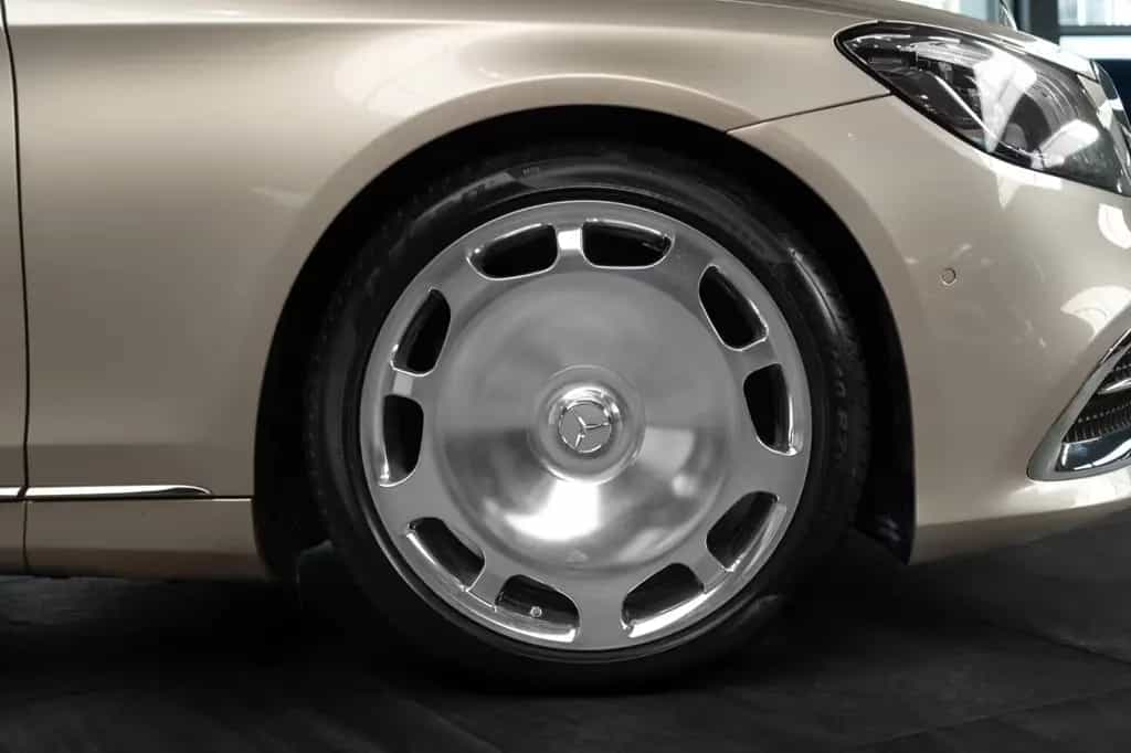 Maybach S 560 Maybach #MANUFAKTUR #FOND-TV #5-SITZE 05/2018-photo-35