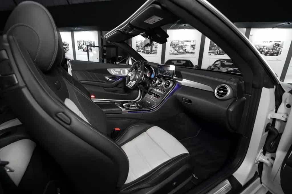 Mercedes-Benz C-Class 63 AMG Cabrio #MANUFAKTUR! #MATTLACK #1.HAND! 02/2022-photo-1