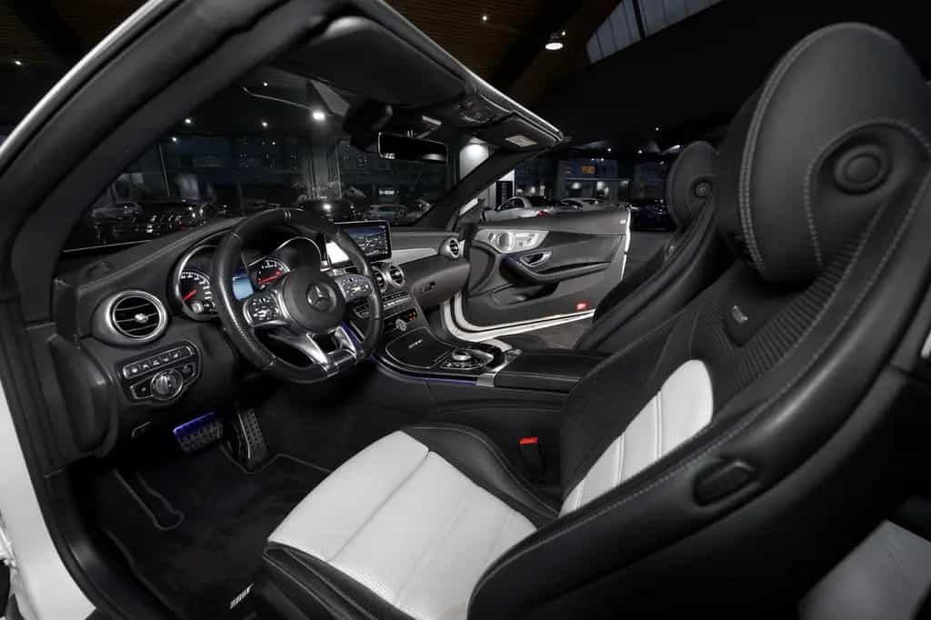 Mercedes-Benz C-Class 63 AMG Cabrio #MANUFAKTUR! #MATTLACK #1.HAND! 02/2022-photo-2