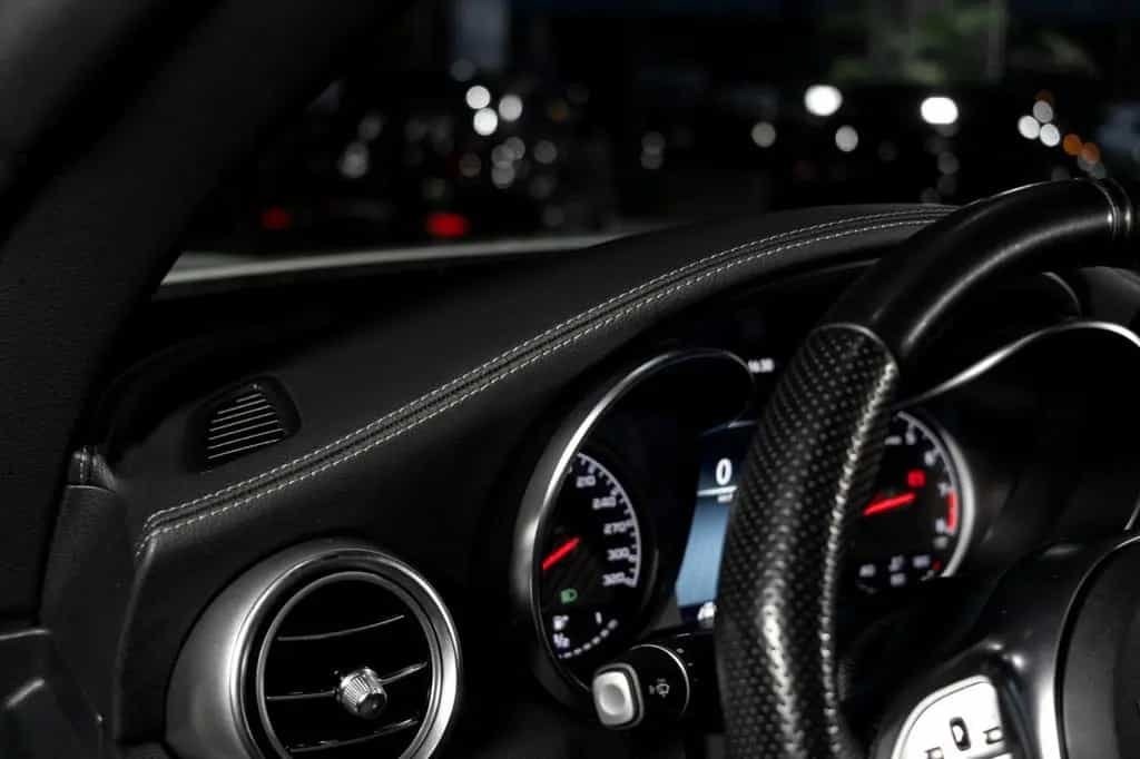 Mercedes-Benz C-Class 63 AMG Cabrio #MANUFAKTUR! #MATTLACK #1.HAND! 02/2022-photo-23