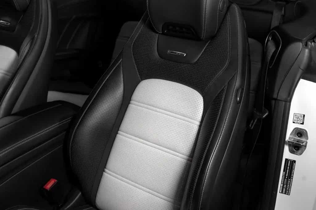 Mercedes-Benz C-Class 63 AMG Cabrio #MANUFAKTUR! #MATTLACK #1.HAND! 02/2022-photo-32