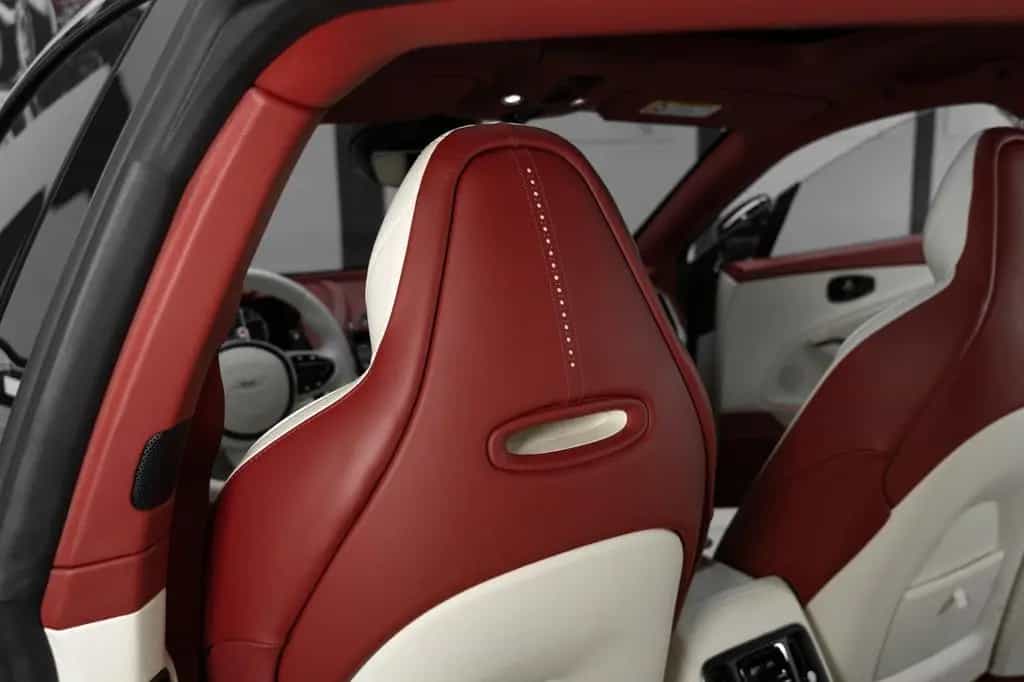 Aston Martin DBX 4.0 V8 #Exclusive Farbkombi #deutsches Fzg. 06/2021-photo-26