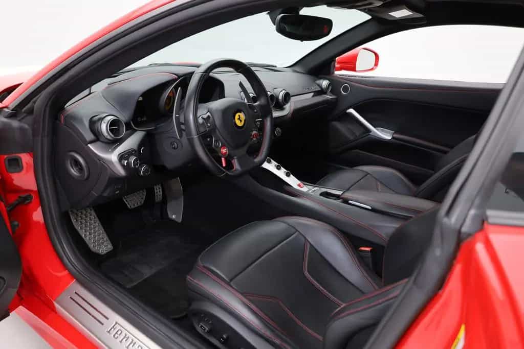 Ferrari F12berlinetta - FERRARI HAMBURG 04/2014-photo-12