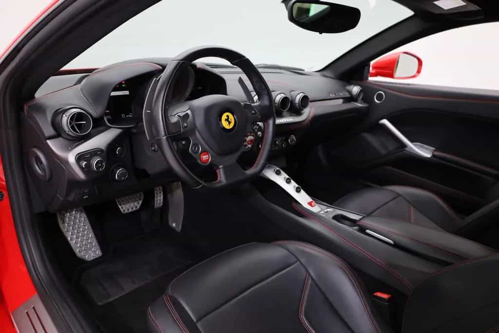 Ferrari F12berlinetta - FERRARI HAMBURG 04/2014-photo-14