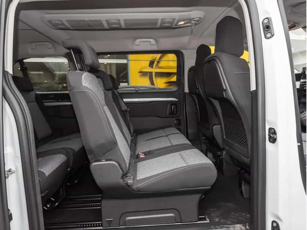 Peugeot Traveller Active L2 Diesel 180 EAT8 FACEL. LED 02/2026-photo-8