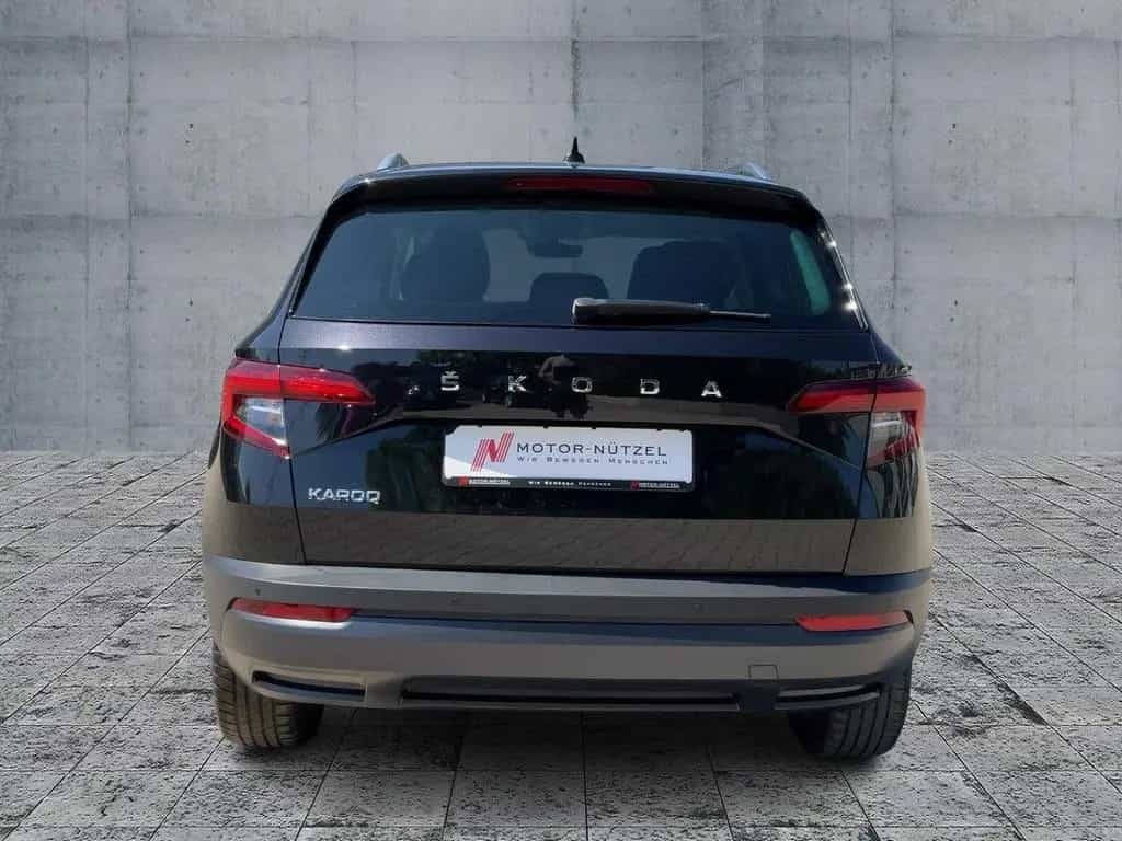 Skoda Karoq 1.5 TSI CLEVER LED+APP+DAB+GRA+SHZ+PDC+AHK 04/2021-photo-4