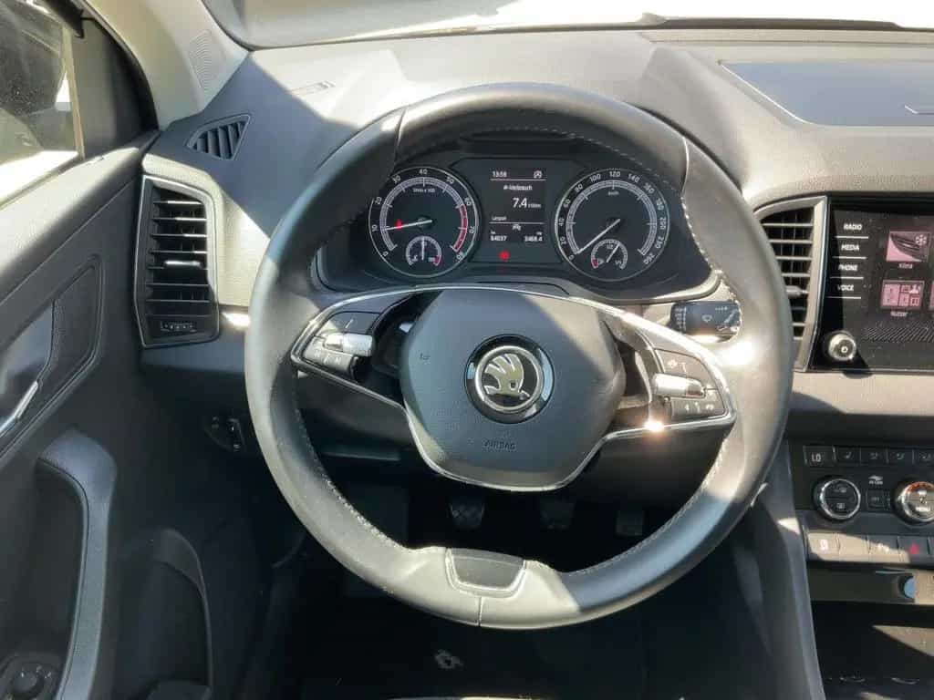 Skoda Karoq 1.5 TSI CLEVER LED+APP+DAB+GRA+SHZ+PDC+AHK 04/2021-photo-9