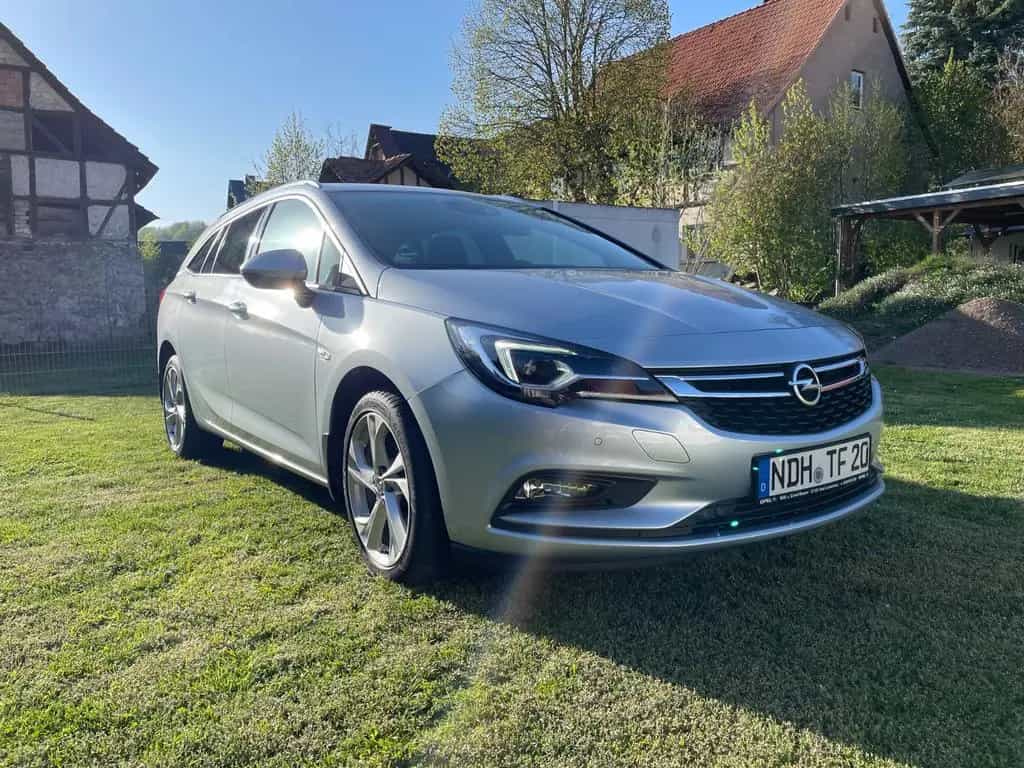 Opel Astra K ST 1.4 Turbo Dynamic 04/2016-photo-2