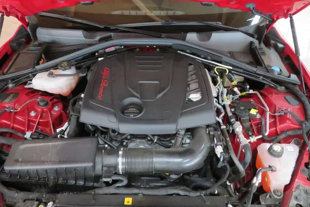 Alfa Romeo Giulia Competizione Q4 280PS 11/2023-photo-17
