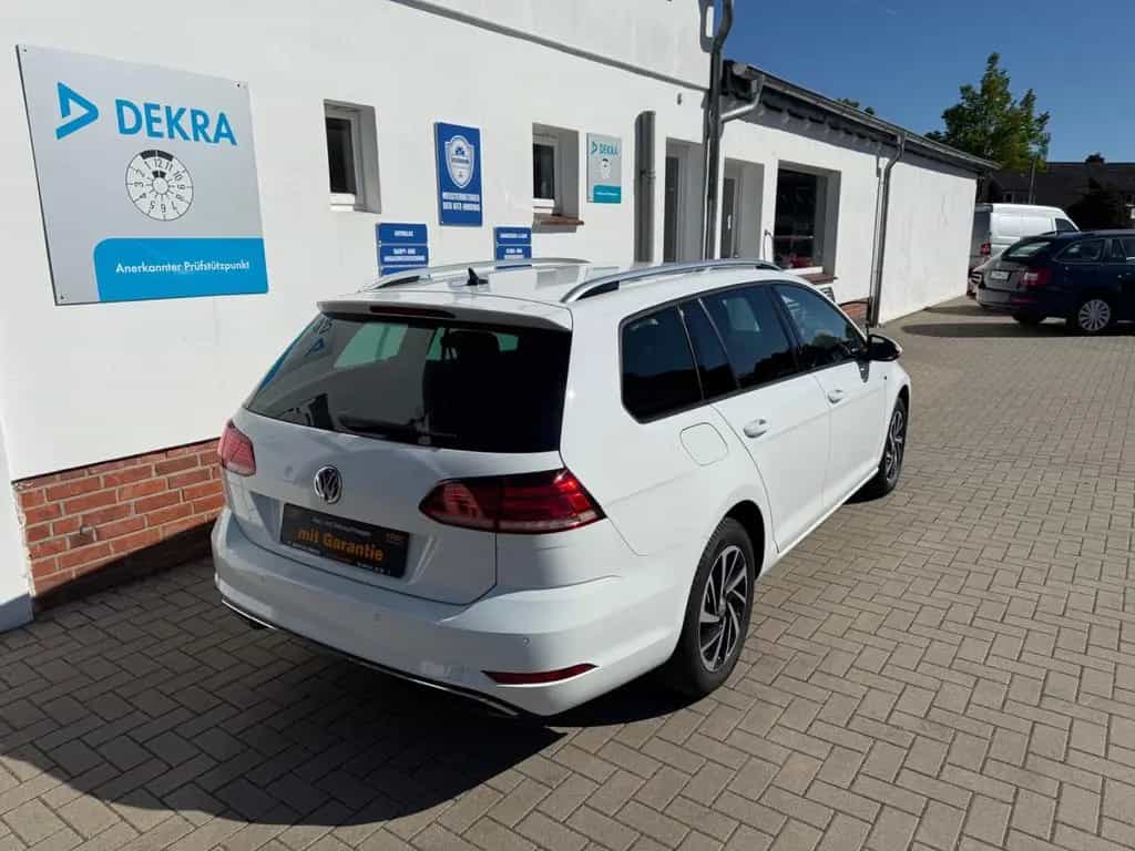 Volkswagen Golf VII Variant 1.0 Join*2HD*SITZH*PDC* 07/2018-photo-1