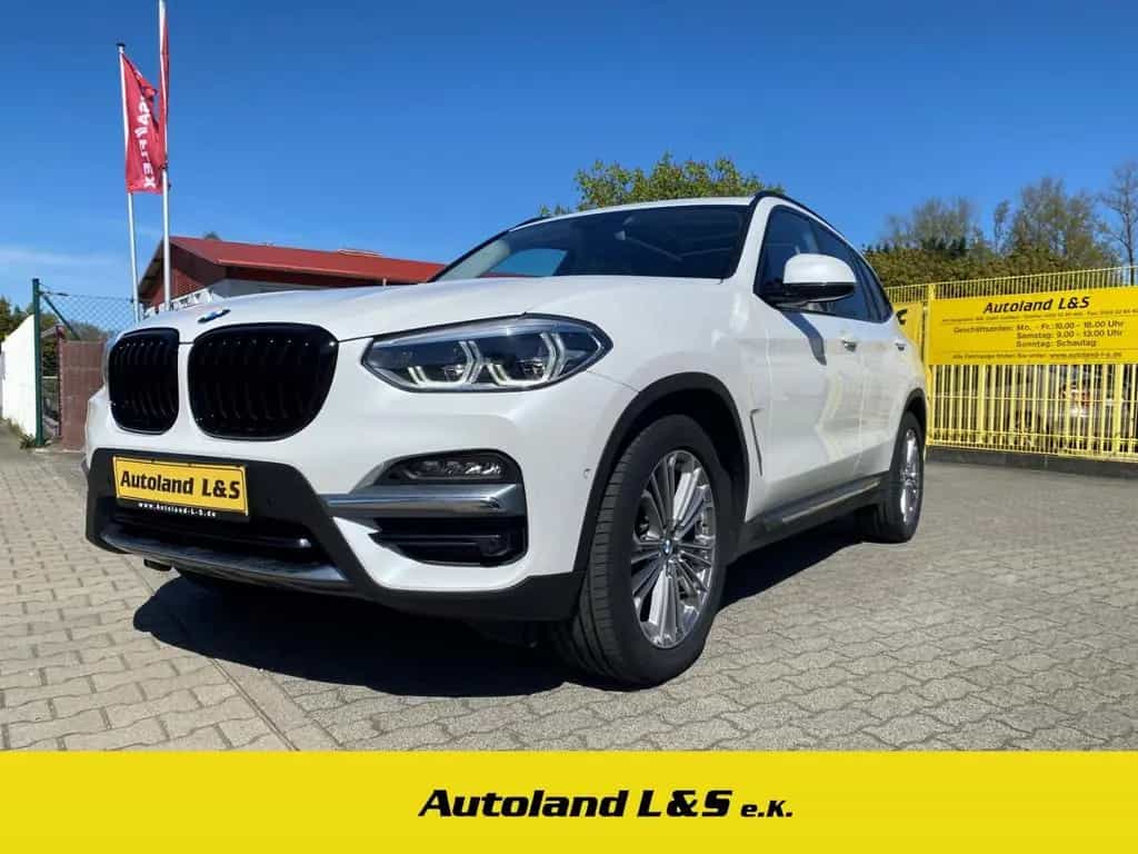 BMW X3 xDrive,20 DLuxury Line,Pano,AHK,1.Hand,LED,SH 01/2020-photo-0