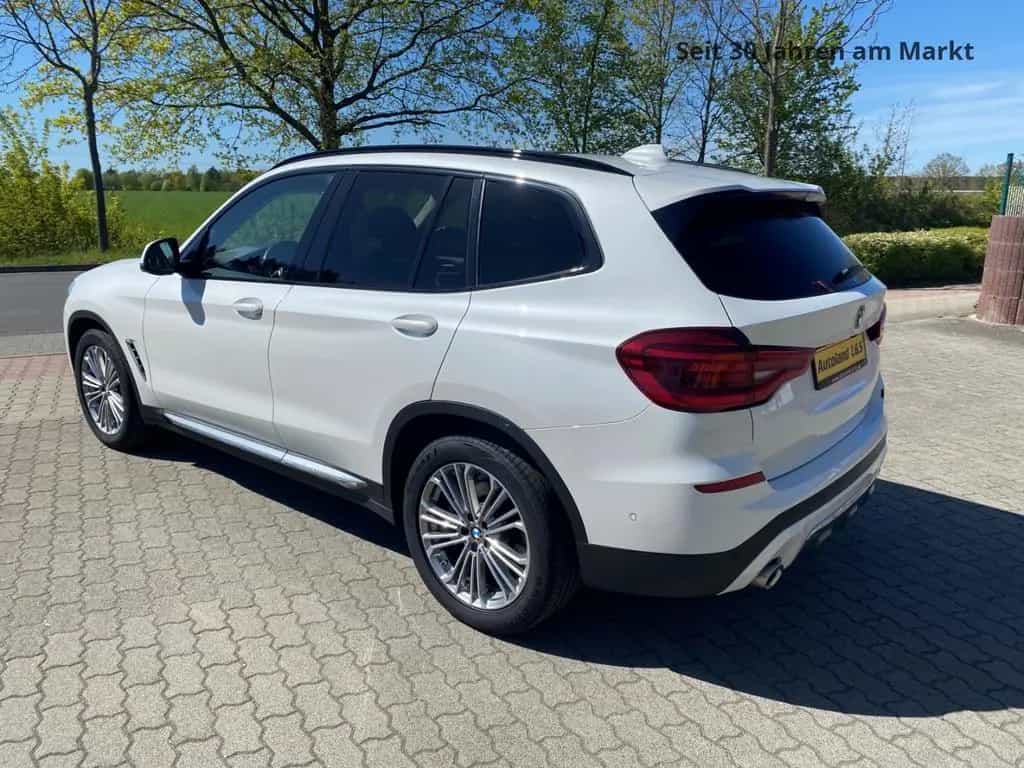 BMW X3 xDrive,20 DLuxury Line,Pano,AHK,1.Hand,LED,SH 01/2020-photo-1