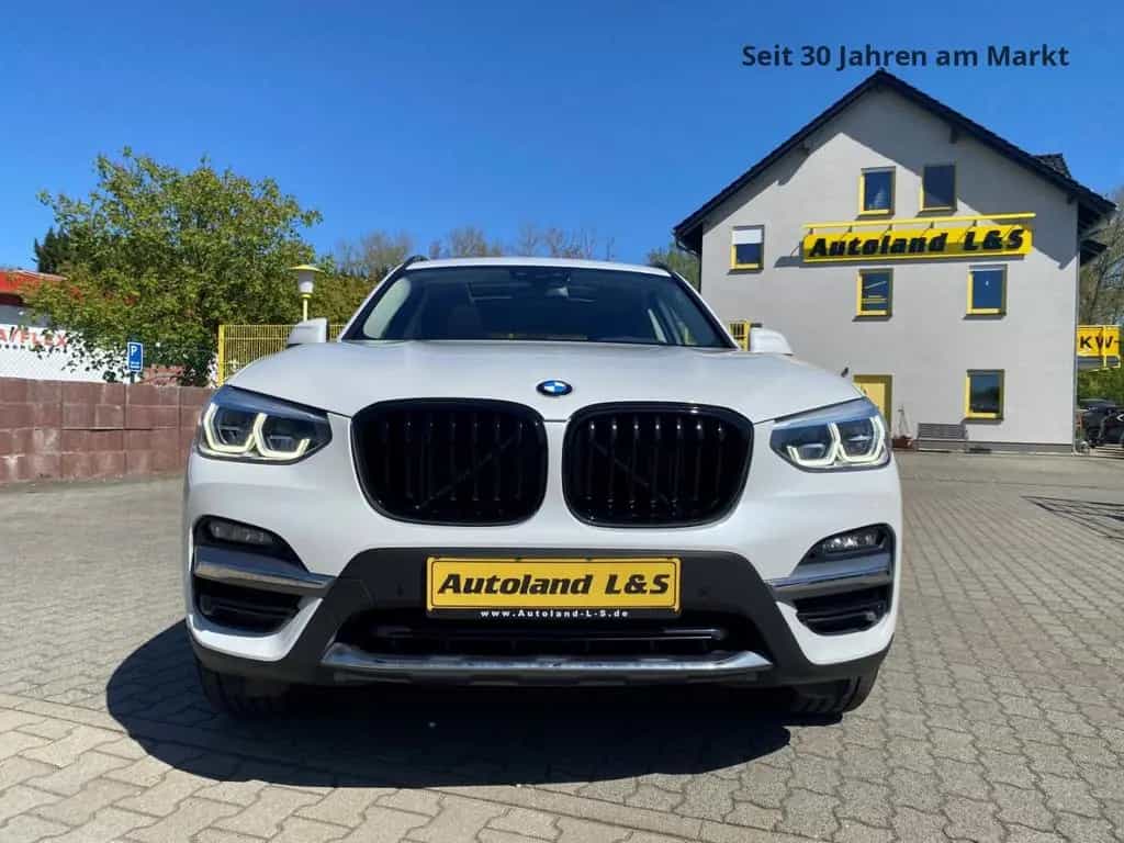 BMW X3 xDrive,20 DLuxury Line,Pano,AHK,1.Hand,LED,SH 01/2020-photo-4