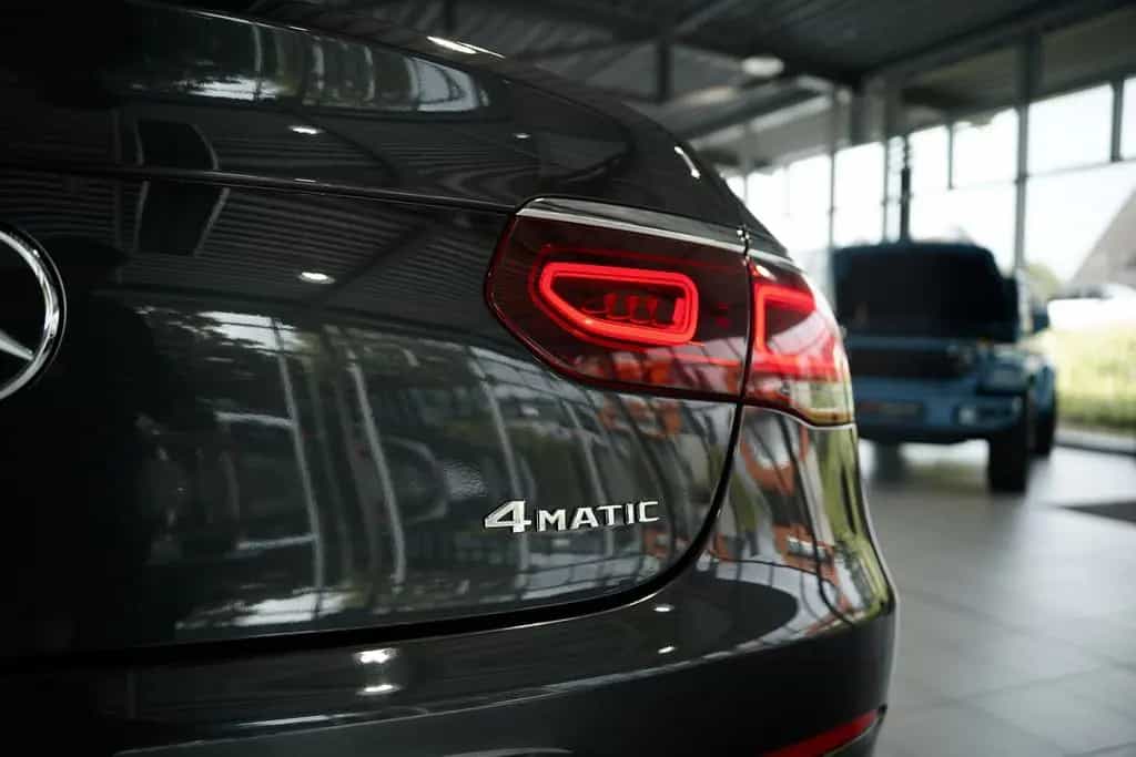 Mercedes-Benz GLC 300 Coupé 4M AMG Line 2H *20 *Pano *Digital 08/2020-photo-13