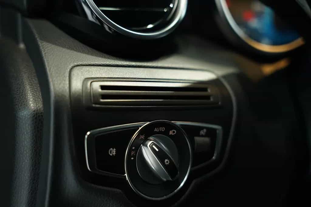 Mercedes-Benz GLC 300 Coupé 4M AMG Line 2H *20 *Pano *Digital 08/2020-photo-29
