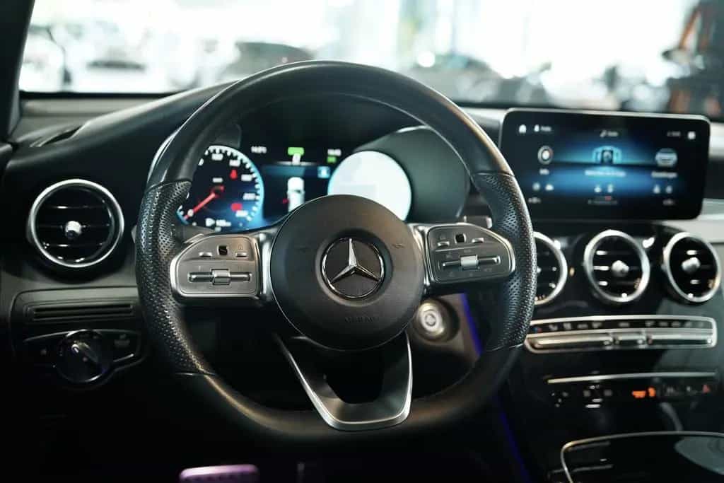 Mercedes-Benz GLC 300 Coupé 4M AMG Line 2H *20 *Pano *Digital 08/2020-photo-45