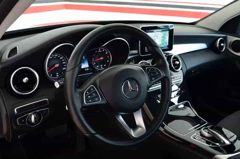 Mercedes-Benz C-Class 180 Avantgarde | Navi | LED | PDC | 18`Alu 04/2016-photo-1
