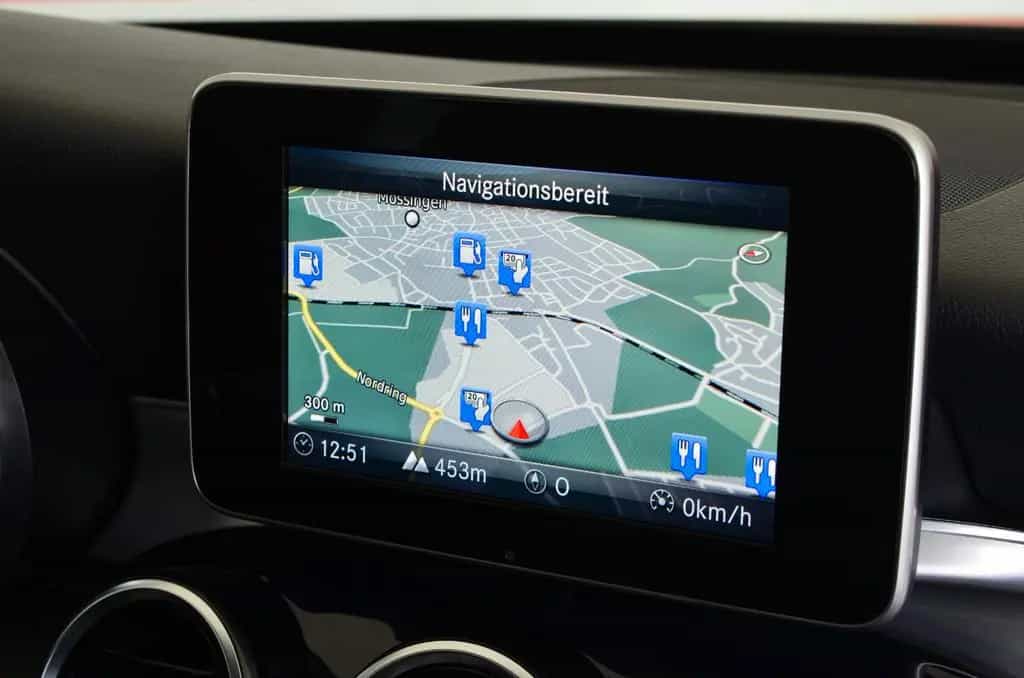 Mercedes-Benz C-Class 180 Avantgarde | Navi | LED | PDC | 18`Alu 04/2016-photo-12