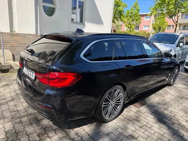 BMW 530 d TOURING xDrive M SPORT PANORAMA|KAMERA|AHK 11/2019-photo-1