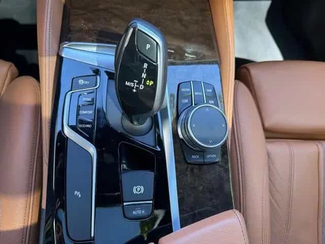 BMW 530 d TOURING xDrive M SPORT PANORAMA|KAMERA|AHK 11/2019-photo-13