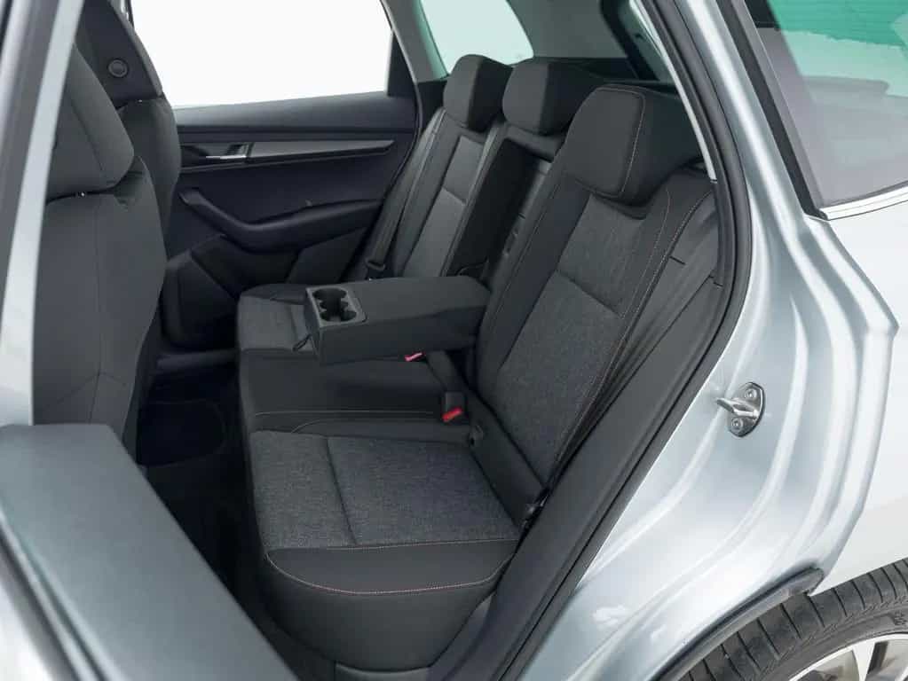 Skoda Karoq 1.5 TSI ACT Clever DSG*LED*NAV*KESSY*SHZ* 01/2022-photo-18