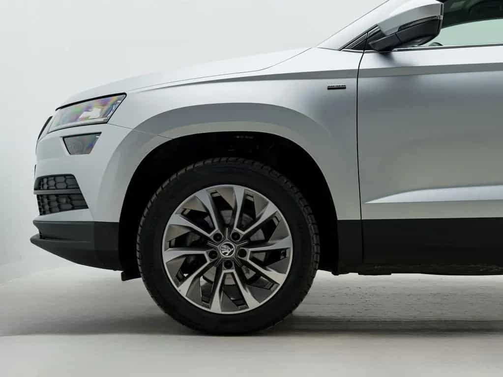 Skoda Karoq 1.5 TSI ACT Clever DSG*LED*NAV*KESSY*SHZ* 01/2022-photo-8
