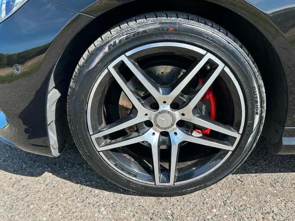Mercedes-Benz E 200 Coupe 2.0 AMG-Line Night-Paket Panorama 09/2016-photo-10