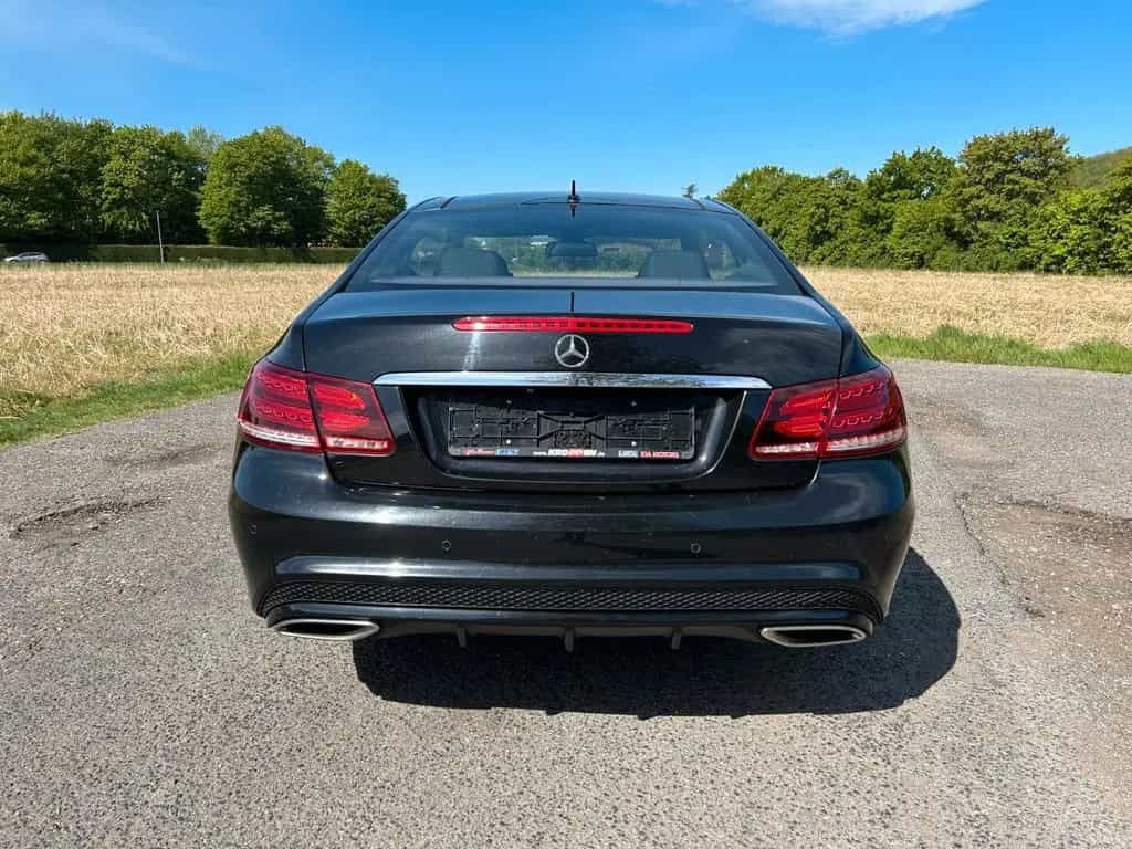 Mercedes-Benz E 200 Coupe 2.0 AMG-Line Night-Paket Panorama 09/2016-photo-3