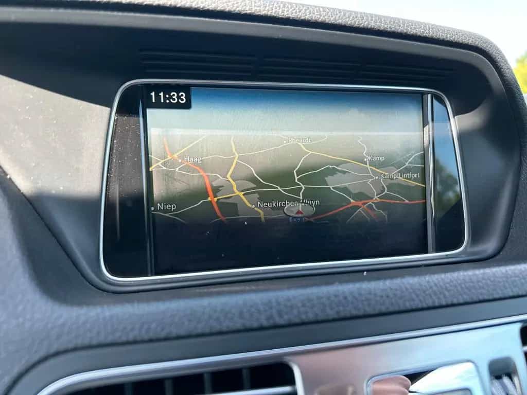 Mercedes-Benz E 200 Coupe 2.0 AMG-Line Night-Paket Panorama 09/2016-photo-33