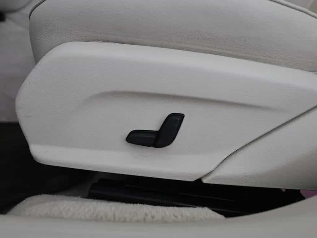 Mercedes-Benz E-Class 220 d Exclusive Standhz AHK Comand 360 03/2018-photo-23