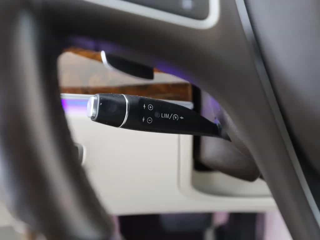 Mercedes-Benz E-Class 220 d Exclusive Standhz AHK Comand 360 03/2018-photo-24