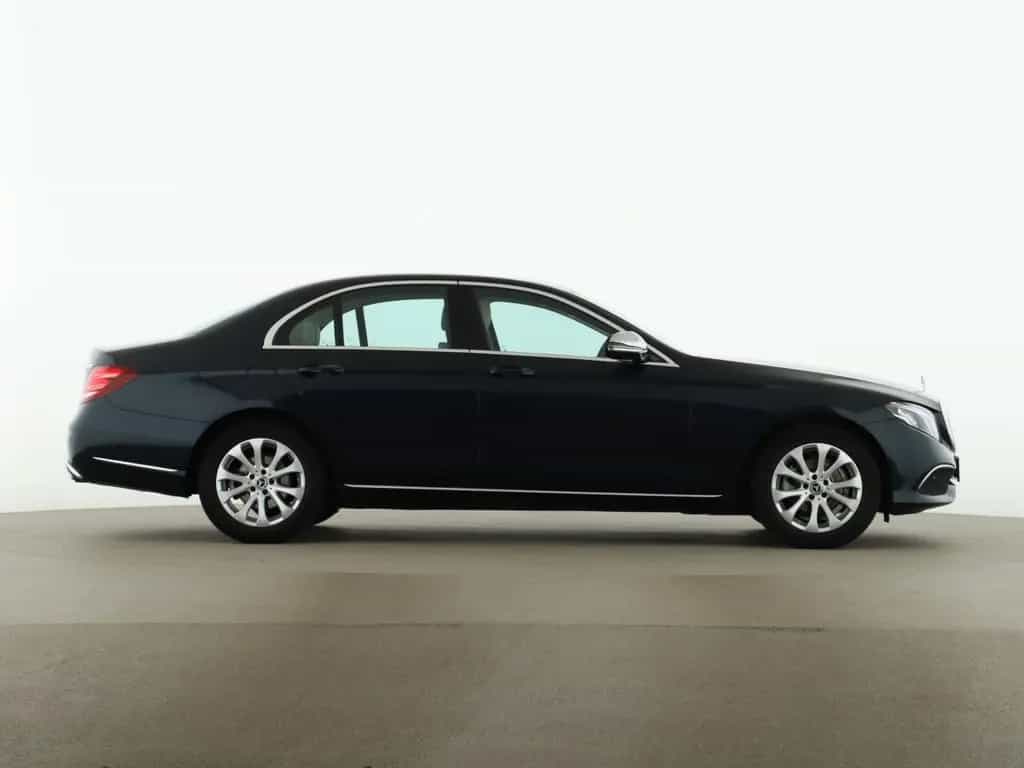 Mercedes-Benz E-Class 220 d Exclusive Standhz AHK Comand 360 03/2018-photo-7