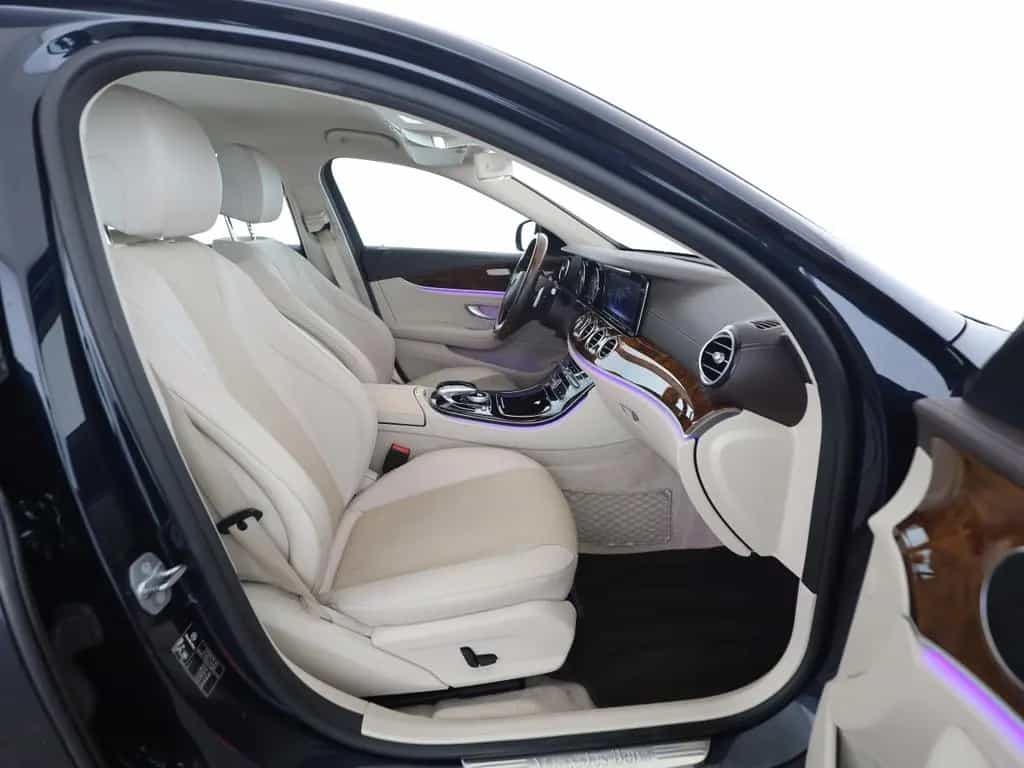 Mercedes-Benz E-Class 220 d Exclusive Standhz AHK Comand 360 03/2018-photo-9