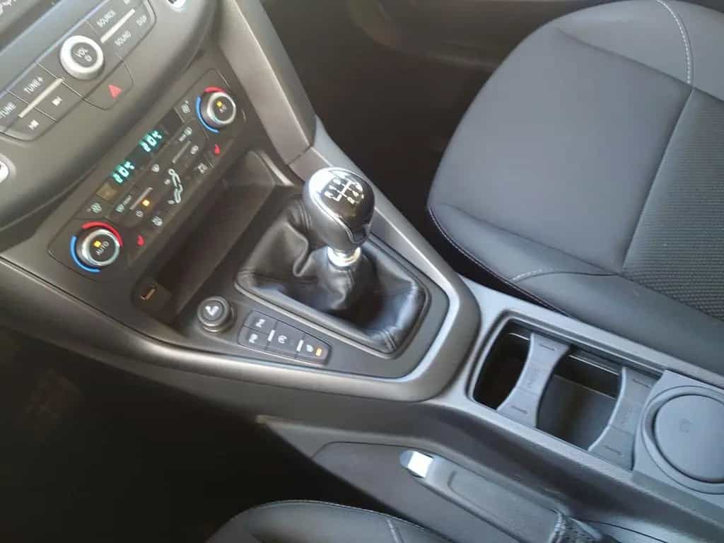 Ford Focus Turnier Cool & Connect / AHK / WKR 06/2018-photo-9
