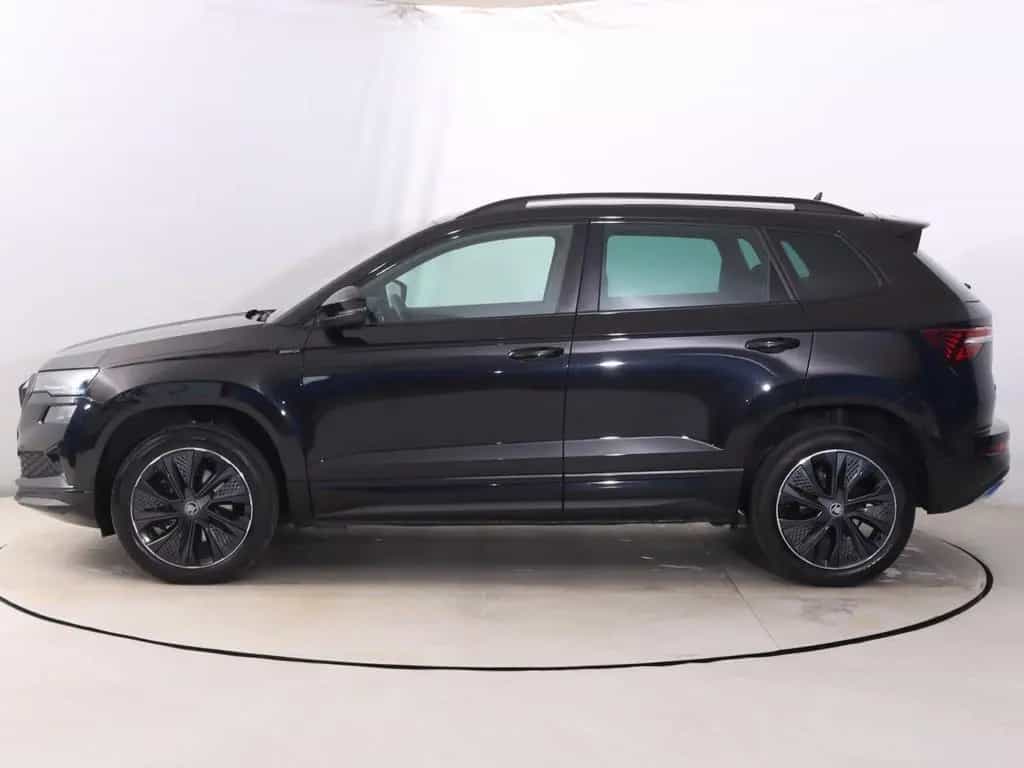 Skoda Karoq 1.5TSI Sportline el.Klappe+ACC+Matrix+RFC 08/2025-photo-1