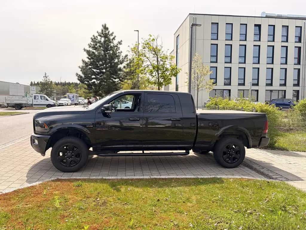 Dodge RAM 2500 6.4 Heavy Duty Laramie *LPG*Klima*VOLL* 02/2018-photo-3
