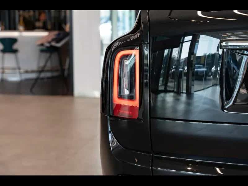 Rolls-Royce Cullinan Black Badge Series II null-photo-10