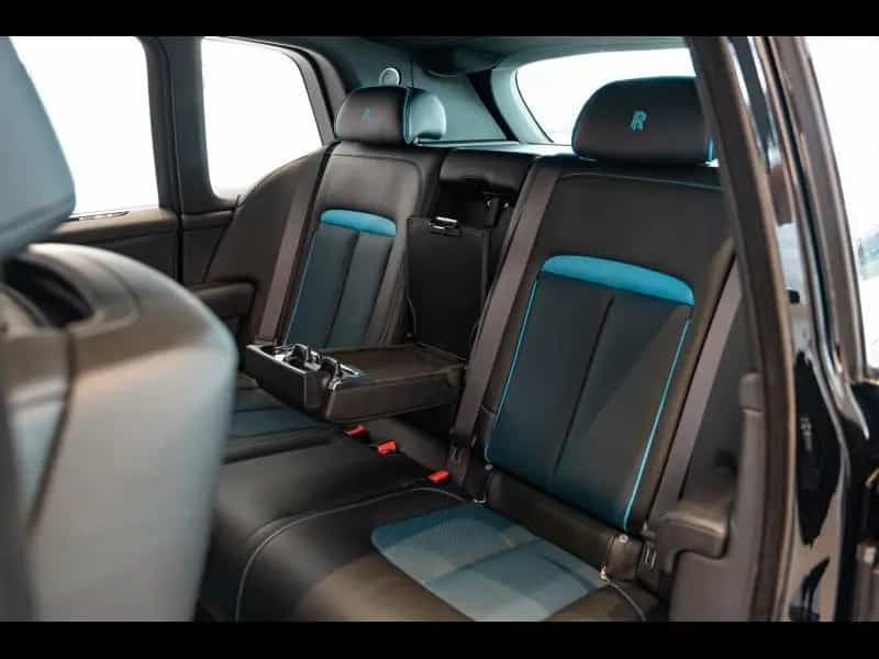 Rolls-Royce Cullinan Black Badge Series II null-photo-15