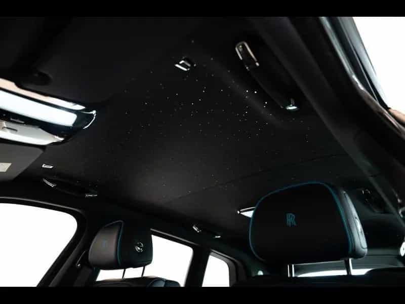 Rolls-Royce Cullinan Black Badge Series II null-photo-24