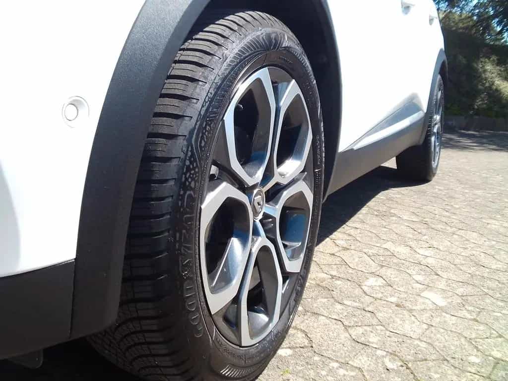 Renault Captur II 1.3 Edition One Bose 360* SHZ Navi AHK 03/2021-photo-19