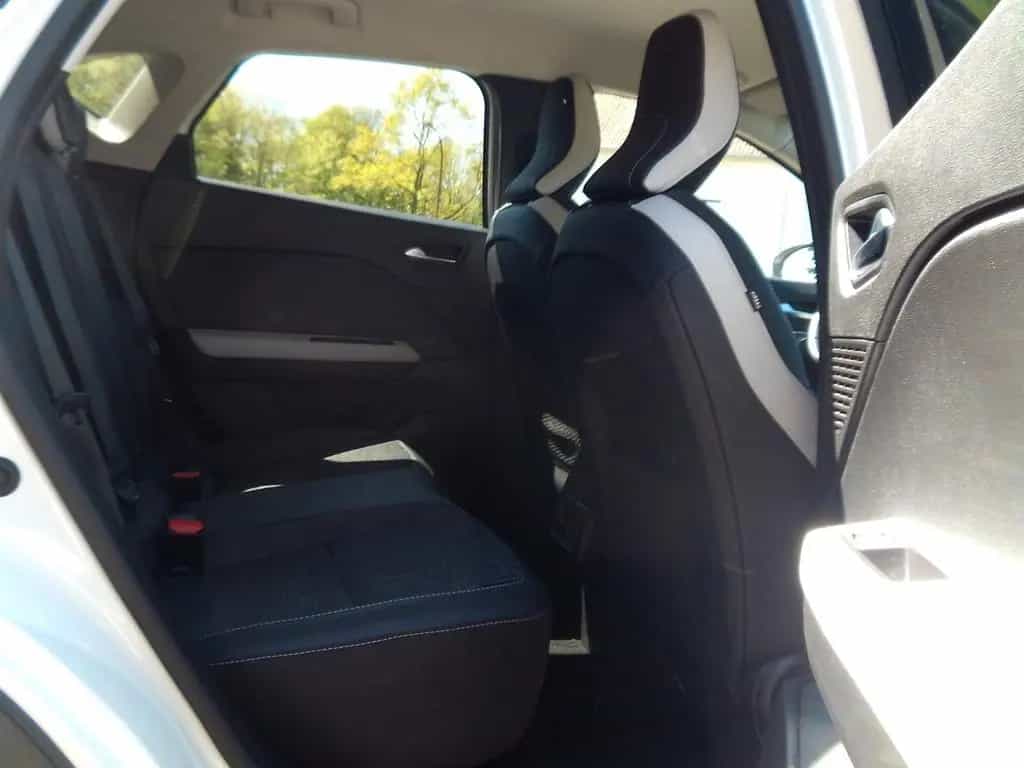 Renault Captur II 1.3 Edition One Bose 360* SHZ Navi AHK 03/2021-photo-8