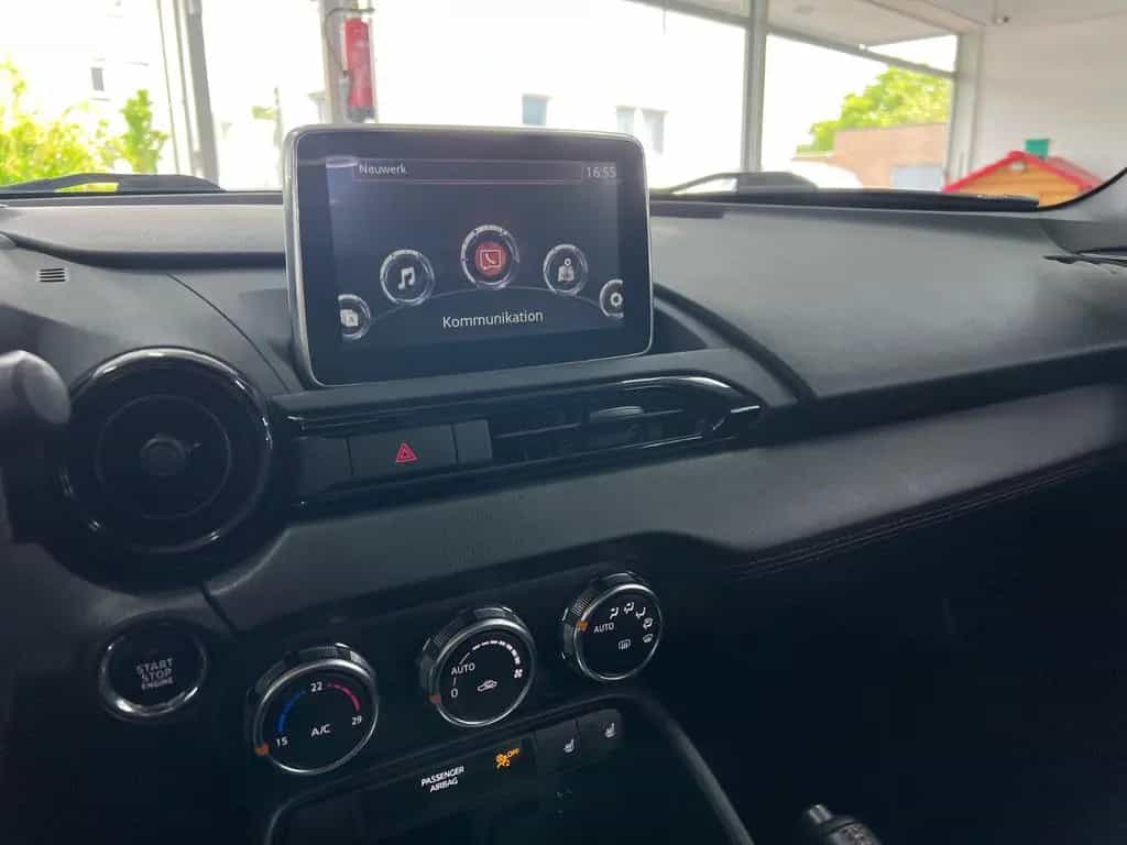 Mazda MX-5 2.0 Exclusive-Line LED+STHZ+NAVI+LEDER 03/2017-photo-31