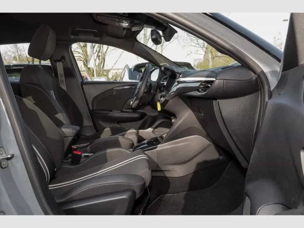 Opel Corsa F GS 1.2 Voll-LED RückKam Winterpaket Allw 02/2024-photo-6