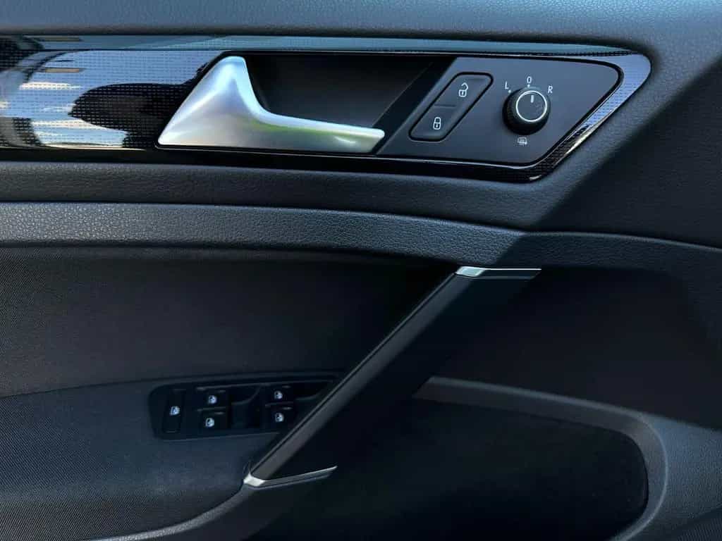 Volkswagen Golf VII Variant Sound Car Play ACC Navi AHK 01/2018-photo-19
