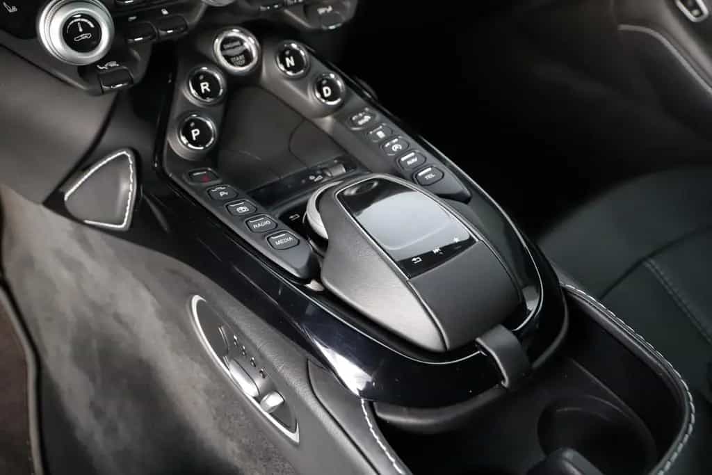 Aston Martin V8 Vantage 4.0 V8 ardengreen 10/2020-photo-15
