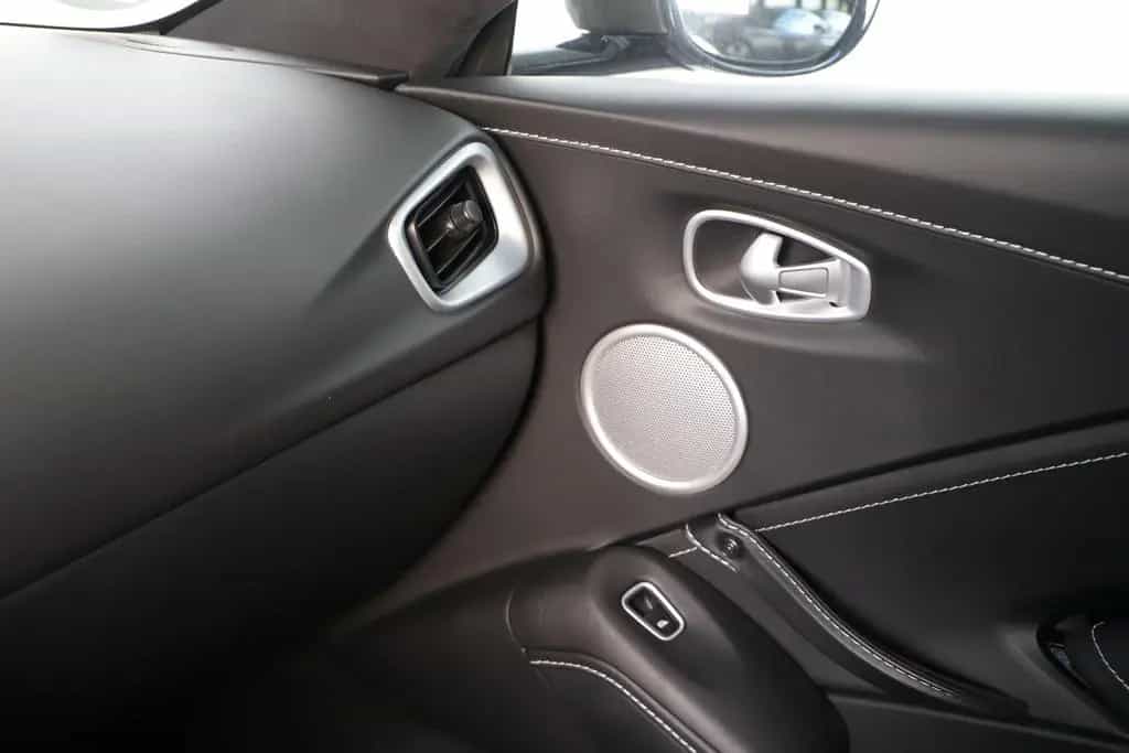 Aston Martin V8 Vantage 4.0 V8 ardengreen 10/2020-photo-18