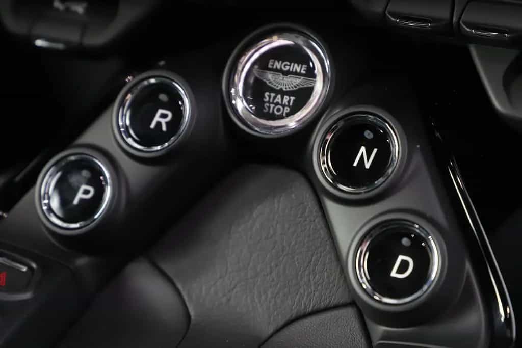 Aston Martin V8 Vantage 4.0 V8 ardengreen 10/2020-photo-21