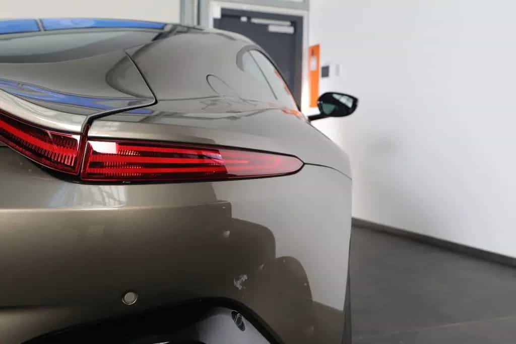 Aston Martin V8 Vantage 4.0 V8 ardengreen 10/2020-photo-26