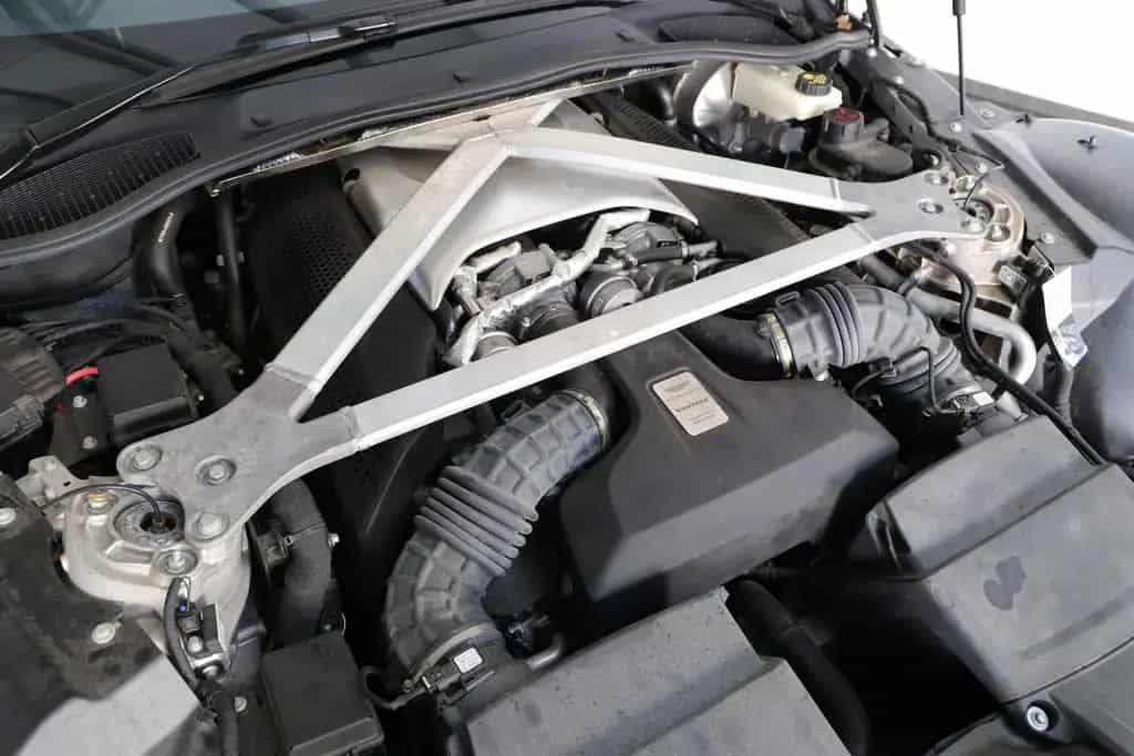 Aston Martin V8 Vantage 4.0 V8 ardengreen 10/2020-photo-38