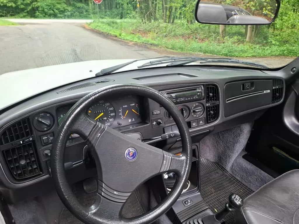 Saab 900 i Cabrio 05/1990-photo-7
